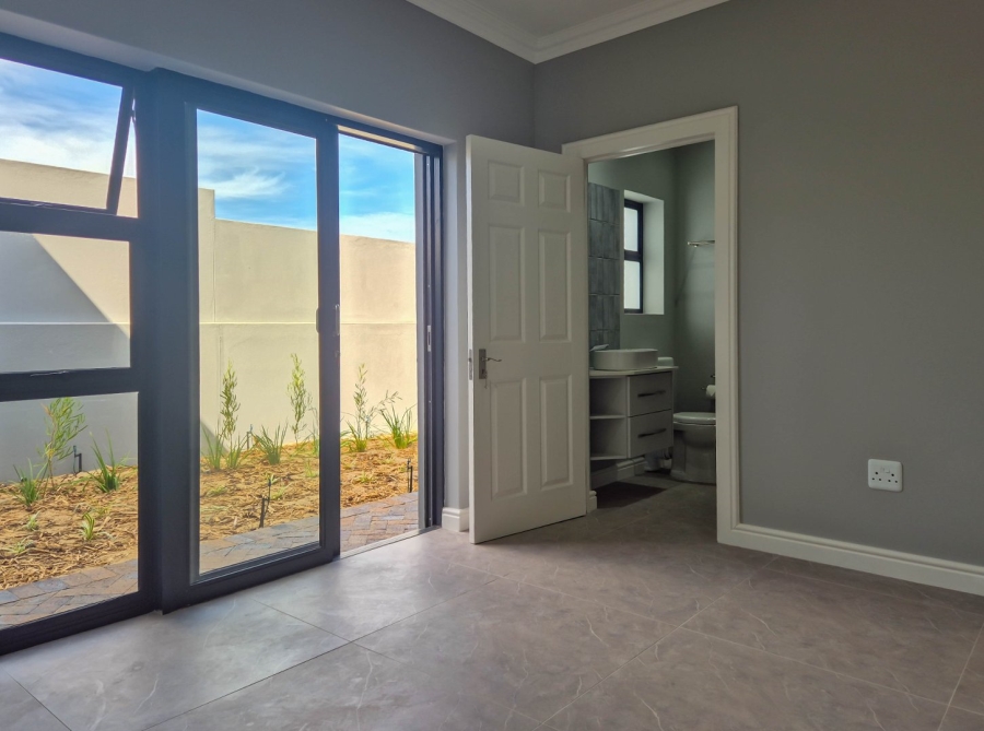 3 Bedroom Property for Sale in Stilbaai Oos Western Cape